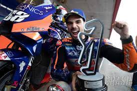 Watching the footage of the final lap of this second austrian gp on motogp.com, oliveira recalled his win and defined his method on probably the most decisive lap of that individual weekend. Different Emotions As Oliveira Savours Perfect Pole To Flag Portimao Victory Motogp News