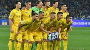 Con goles de goretzka y ginter, la selección alemana sumó sus primeros tres puntos en la uefa liga de naciones 2020 al ganar de. Ucrania Se Deshace De Un Lema De Su Camiseta Camisetas Pecedema