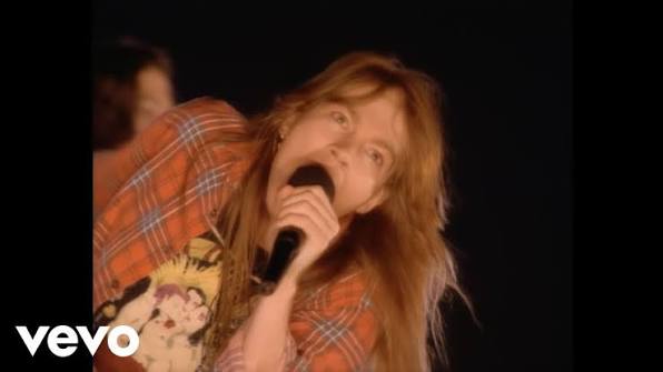 A história de Don't Cry: a música que garantiu o contrato do Guns N' Roses e levou seis anos para ser lançada