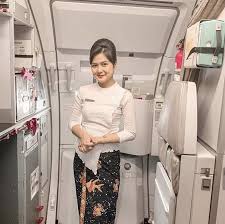 Motif batik yang dipakai sekilas. Indonesia Batik Air ãƒãƒ†ã‚£ãƒƒã‚¯ ã‚¨ã‚¢ ã‚¤ãƒ³ãƒ‰ãƒã‚·ã‚¢ Https Instagram Com Inasheran Pramugari Seragam Wanita Model Pakaian