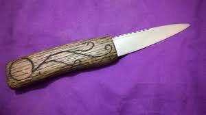 The Sgian Dubh Is A Traditional Knife Of Scottish Gaelic Pronounced Gah Lik Culture The Words Sound Like Skee An Doo Which Liter With Images Scottish Gaelic Scottish