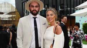 Video shows afl star paddy mccartin's sickening alleged punch attack. Paddy Mccartin And Lucy Brownless Break Up Herald Sun