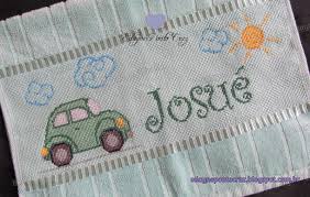 As letras em ponto cruz são muito utilizadas para bordar nomes e brasões em peças como: Toalhinha Ponto Cruz Infantil Fusquinha 4 Jpg 1600 1013 Toalhas Bordadas Toalha Infantil Toalhas