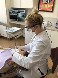 An ashland dentist offering comprehensive dental care with a focus on the longevity of your teeth, oral health, and your comfort during dentist services. Dentists