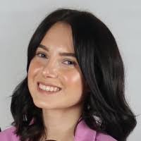 Amy Beardshall's Instagram, Twitter & Facebook