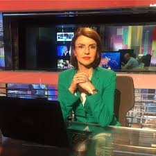 Pe lângă faptul că se bronzează și se odihnește din plin, silvia mai face și imagini…provocatoare, ba în costum de baie, ba în sânii goi. AdevÄƒratul Motiv Pentru Care Raluca Arvat A Plecat De La È™tirile Din Sport Ale Pro Tv È™i A LÄƒsat O Doar Pe Corina Caragea Cu Ce Se OcupÄƒ Acum Impact