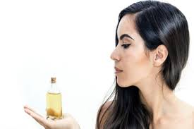 However, there is little research to support these claims. Top 6 Beauty Benefits Of Castor Oil Vitamin E Rich Castor Oil Can Do Wonders For Your Skin And Hair India Com