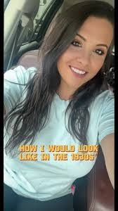 Amanda Lakeman's Instagram, Twitter & Facebook