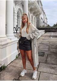 38 Charming Winter Outfits Ideas High Waisted Shorts Addicfashion Fashion Outfits Leather Skirt Outfit