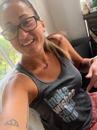 Danielle Goins's Instagram, Twitter & Facebook