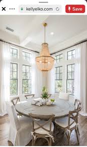 Pin By Ana Carolina Moura On Decoracao Round Dining Room Cottage Dining Rooms Hamptons Dining Table