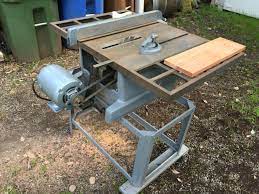 My 1950s Craftsman Table Saw So Much Fun To Use For Making Lattice Strips Craftsman Table Saw Vintage Craftsman Craftsman Tools