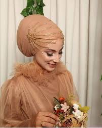 2021 Sezonunun En Asil 25 Tesettur Nisan Basi Modeli Gelin Fotograflari Guzel Turban Gelin