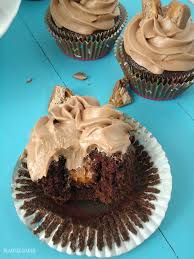 Chocolate Milky Way Cupcakes Cupcakes 1 C Flour 1 C Sugar 1 3 C Cocoa Powder 1 T Baking Soda T Baking Powde Cupcake Recipes Dessert Cupcakes Cupcake Cakes