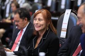 Jun 23, 2021 · precisiones a la titular de la secretaría de economía, tatiana clouthier carrillo en torno al boletín de la dependencia de 21 de junio de 2021. Facebook