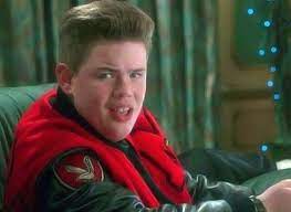 If Buzz From Home Alone Had Instagram Home Alone Movie Home Alone Home Alone Buzz