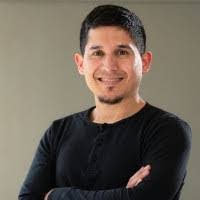 Manuel Lezcano's Instagram, Twitter & Facebook