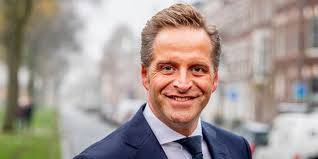 Hij is iemand die vanuit zichzelf leeft en het goede met het land voorheeft. Hugo De Jonge 2021 Wordt Een Mooier Jaar Dan 2020 Dat Is Zeker Nu Het Laatste Nieuws Het Eerst Op Nu Nl