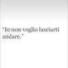 Le nostre vite sono piene di gente con la quale ci rapportiamo, interloquiamo, abbiamo rapporti legati allo studio o al le migliori amiche si tengono per mano nei momenti diffidi, si sorridono con gli occhi quando si incontrano e insieme riescono sempre a scoprire. 1