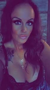 Windy Lee (@windyleeloutherback)