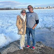 A comparison of the old "Tag" joke that my parents shared with me.  Alexandria Wailes and I made a skit of it and then Gary Sturrock from  England shared his BSL version