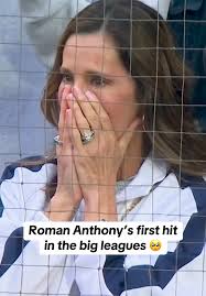 Roman Anthony's First Hit in the MLB