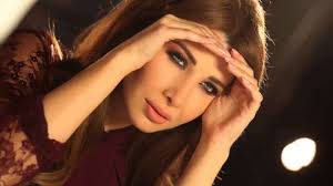 ابنة نانسي عجرم ليا في أول صورة واضحة لها تحصد أكثر من نصف مليون إعجاب صورة fashion pearls pearl earrings