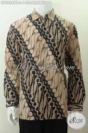 Berikut ini beberapa jenis baju batik kerja yang bisa dijadikan sebagai pilihan. Trend Model Baju Batik Lengan Panjang Untuk Pria Muda Dan Dewasa Busana Batik Klasik Motif Parang Kombinasi Tulis Hanya 148k Lp8968bt L Toko Batik Online 2021