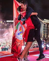 Fontes de mercado‏ @dizem_fontes 24 мая 2020 г. Joao Felix E Bruno Lage Slb37 Benfica Wallpaper Benfica Campeao Sport Lisboa E Benfica