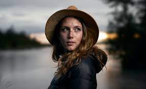 Strobe Lighting Outdoors Outdoor Environmental Portrait Contest Entry Steemit Portrait Environmental Portraits Outdoor Portraits