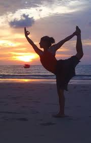 Natarajasana How To Do And Its Benefits Hugestyles Sacral Chakra Yoga Chakra Yoga Yoga Poses Pictures