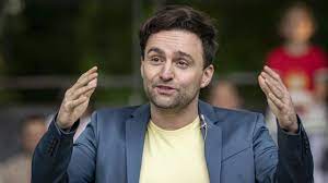 Szakított szente vajk és kedvese, tiborcz fanni. Veget Ert Szente Vajk Parkapcsolata Nlc Hu