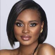 Shawna Estes's Instagram, Twitter & Facebook