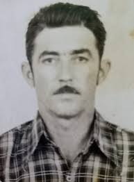 Meu avô paterno, Gentil Gabriel Baum. Falecido em 1990, com 57 anos. Quem  lembra dele? (Foto de Adriano Stefaniak Baum, álbum de família).