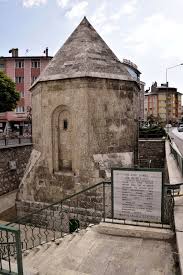 Ahi Emir Ahmed Bin Zeyne L Turbesi Sivas Once Bayburtta Yasamis Sonra Sivas Ta Tekke Zaviye Ve Vakif Kurmustur Anadolu Da Turklugun Y Turkler Turkiye Tarih