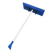 With the snobrum, you can easily push heavy, wet snow off the roof, hood, and trunk without scratching the paint or harming the finish of your vehicle. Snow Joe Sjblzd Rpk Original 2 In 1 Snow Broom With 18 Inch Scratch Free Foam Head Large Ice Scrape Walmart Com Walmart Com