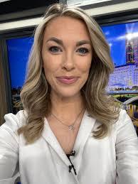 Karyn Baldwin's Instagram, Twitter & Facebook