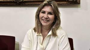 Μακρή υπενθύμισε ότι φέτος, για πρώτη φορά, οι υποψήφιοι των πανελληνίων θα μιλώντας στη ερτ η κ. Anasxhmatismos Poia Einai H Nea Yfypoyrgos Paideias Zetta Makrh Cnn Gr