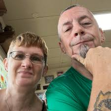 What kind of paint pens do you use?