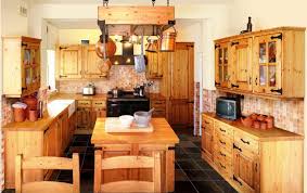 Jasadesainkantor.com merancang dan memberikan tampilan desain dapur minimalis sederhana sekaligus elegan ini memang wajib kita lakukan, tentunya secara individual kita semua ingin tampilan yang. Reka Bentuk Dapur Dalam Gaya Desa Hiasan Perabot 75 Gambar