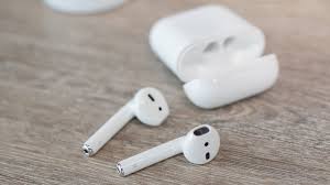 Finden sie innovative artikel bei uns im onlineshop. Apple Airpods 2 Review Say Hi To Siri