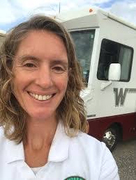 Elisa Norman's Instagram, Twitter & Facebook