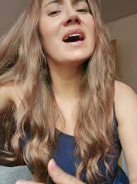 El Que Hace Leña Del Árbol Caido