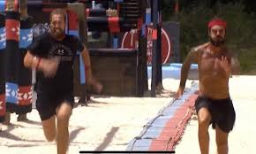 Ακόμα μία ημέρα με survivor 4 spoiler, εδώ δίπλα σας, εδώ μαζί. Survivor Viral Video O Triantafyllos Prosferei Yper8eama Ntafy Vs Kwstas Se Agwna 100 Metrwn Sportime Gr