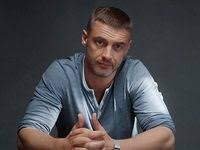 Екатерина кузнецова, антон батырев, ярослав гуревич, мирослав павличенко, игорь пазыч, анастасия походенко, олег примогенов, ренат сеттаров, елена хохлаткина. Anton Batyrev Aktyor Filmografiya Rossijskie Aktyory Kino Teatr Ru