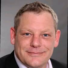 I'm very happy to announce that I have finished my master degree at EUFH.