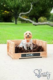 It's very easy to make do you want to make a dog bed but you don't want to waste more than 2 hours of your time? 19 Wooden Dog Beds To Create For Your Furry Four Legged Friends
