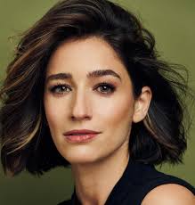 Secrecy in relationships due to family connections