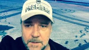 Actor Russell Crowe stood up in Gander by Newfoundland friends