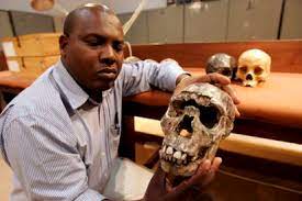 1 day ago · el niño de turkana había alcanzado una estatura considerable y la osificación de las articulaciones estaba mucho más avanzada de lo que correspondería a un niño o niña actual de ocho años. 8s62dgypmg3yom